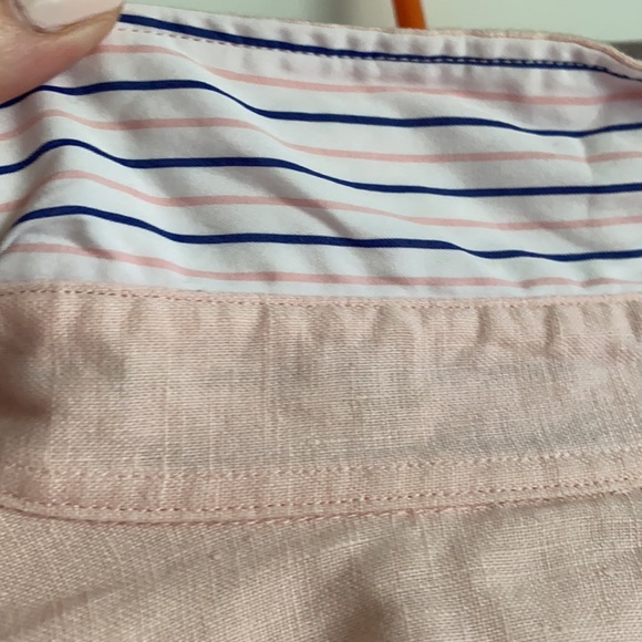 Like new! Pink Ralph Lauren women’s button down - Picture 4 of 6
